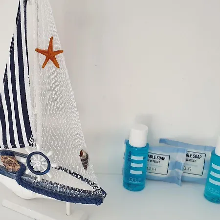 A Un Passo Dal Mare Bed & Breakfast *