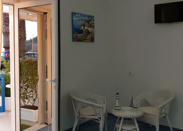 ベッド・アンド・ブレックファスト A Un Passo Dal Mare *